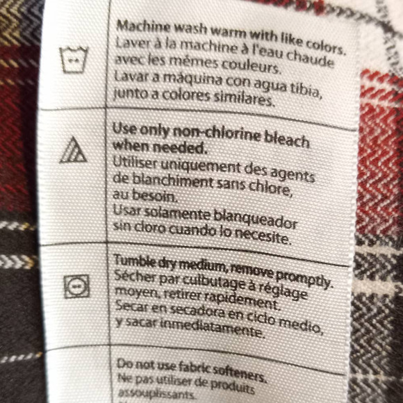 Carhartt | Oversized Red Plaid Heavyweight Flannel Button-Up Shirt/Shacket - Picture 8 of 10